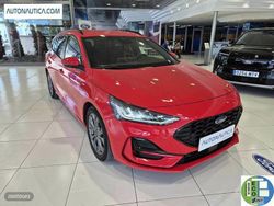 Rojo Usado 2023 Ford Focus ST-Line Berlina | 23.500 € (Caro)