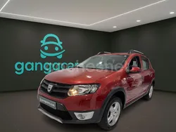 Rojo Usado 2016 Dacia Sandero Stepway Utilitario | 7990 € (Buen precio)