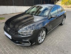 Gris / plata Usado 2021 VW Passat GTE Berlina | 21.979 € (Precio justo)