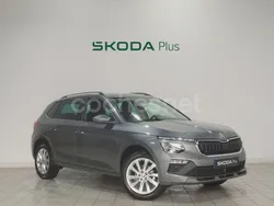 Gris Usado 2024 Skoda Kamiq Selection SUV | 21.200 € (Precio justo)