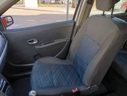 Gris Usado 2009 Renault Clio II Authentique Utilitario | 6500 € (Precio justo)