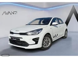 Blanco Usado 2023 Kia Rio Berlina | 15.490 € (Precio justo)