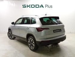 Gris plata Nuevo 2025 Skoda Karoq SUV | 33.900 € (Un poco caro)