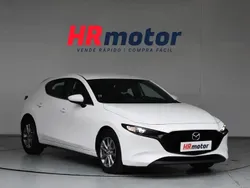 Blanco Usado 2023 Mazda 3 Utilitario | 20.590 € (Precio justo)
