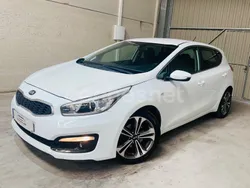 Blanco Usado 2016 Kia Ceed GT Berlina | 9990 € (Precio justo)