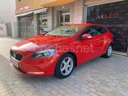 Rojo Usado 2017 Volvo V40 Inscription Familiar | 12.990 € (Buen precio)