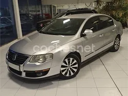 Gris / plata Usado 2009 VW Passat Berlina | 5699 € (Precio justo)