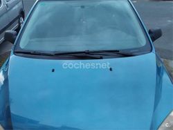 Azul Usado 2005 Ford Focus Trend Berlina | 1800 € (Super precio)