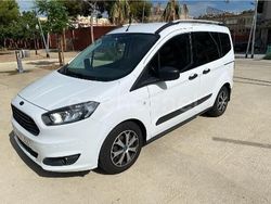 Blanco Usado 2016 Ford Tourneo Courier Ambiente Monovolumen | 8990 € (Buen precio)