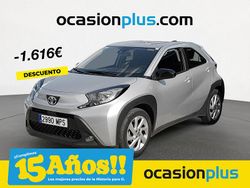 Gris Usado 2024 Toyota Aygo Play Utilitario | 14.800 € (Precio justo)