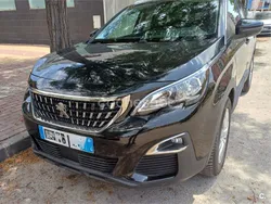 Negro Usado 2020 Peugeot 3008 Active SUV | 15.700 € (Buen precio)