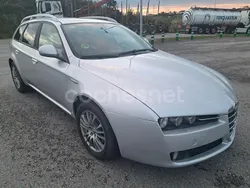 Gris / plata Usado 2007 Alfa Romeo 159 Distinctive Familiar | 4500 € (Precio justo)