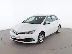 Blanco Usado 2018 Toyota Auris Hybrid Active Utilitario | 16.399 € (Precio justo)