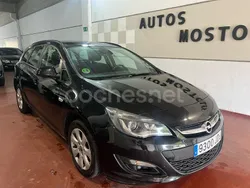 Negro Usado 2015 Opel Astra Selective Familiar | 5750 € (Precio justo)