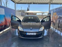 Beige Usado 2011 Renault Mégane Authentique Berlina | 5000 € (Buen precio)
