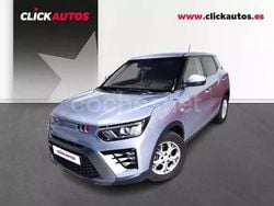 Gris / plata Usado 2024 Ssangyong (KGM) Tivoli SUV | 22.000 €
