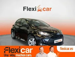 Negro Usado 2021 Toyota Yaris Hybrid Active Berlina | 14.490 € (Buen precio)