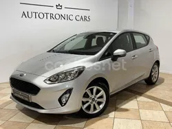 Gris / plata Usado 2018 Ford Fiesta Trend Utilitario | 11.490 € (Un poco caro)