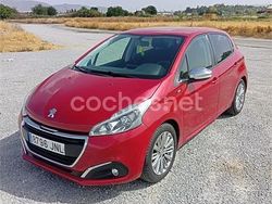 Granate Usado 2016 Peugeot 208 Style Utilitario | 6195 € (Precio justo)