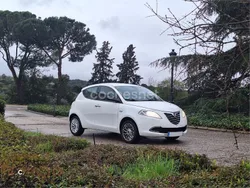 Blanco Usado 2015 Lancia Ypsilon Gold Utilitario | 6500 € (Precio justo)