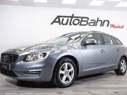 Gris / plata Usado 2017 Volvo V60 Kinetic Familiar | 14.000 € (Precio justo)