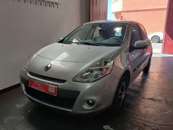Gris Usado 2010 Renault Clio II Expression Utilitario | 4900 € (Precio justo)