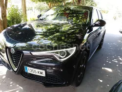 Negro Usado 2018 Alfa Romeo Stelvio Super SUV | 26.890 € (Un poco caro)