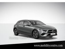 Gris Nuevo 2025 Mercedes A200 Berlina | 36.606 € (Buen precio)