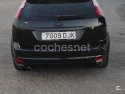 Negro Usado 2005 Ford Focus Sport Berlina | 2300 € (Precio justo)