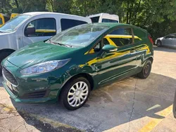 Verde Usado 2016 Ford Fiesta Trend Utilitario | 4200 € (Super precio)