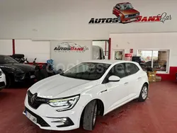 Blanco Usado 2021 Renault Mégane IV Business Berlina | 13.490 € (Buen precio)