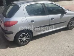 Gris / plata Usado 2000 Peugeot 206 Berlina | 2000 € (Precio justo)