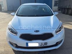 Blanco Usado 2015 Kia Ceed Berlina | 8390 € (Un poco caro)