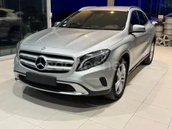 Gris / plata Usado 2016 Mercedes GLA220 Urban SUV | 19.990 € (Buen precio)