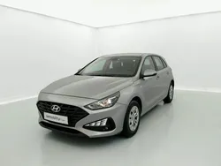 Shimmering silver Usado 2022 Hyundai i30 Classic | 13.320 € (Super precio)