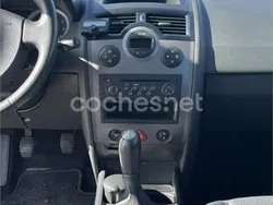 Gris / plata Usado 2004 Renault Mégane GrandTour Privilege Familiar | 3500 € (Caro)