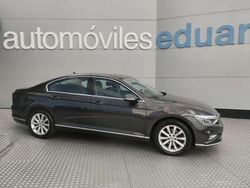 Gris Usado 2020 VW Passat Berlina | 17.500 € (Precio justo)