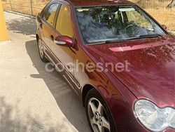 Rojo Usado 2005 Mercedes C220 Classic Berlina | 5600 € (Precio justo)