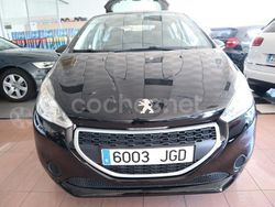 Negro Usado 2016 Peugeot 208 Access Utilitario | 5600 € (Precio justo)