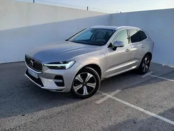 Gris Usado 2022 Volvo XC60 Plus SUV | 36.900 € (Precio justo)