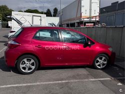 Rojo Usado 2011 Toyota Auris Active Berlina | 6800 € (Precio justo)