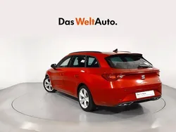 Rojo Usado 2024 Seat Leon ST FR Familiar | 26.100 € (Precio justo)