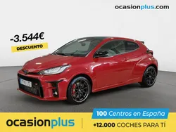 Rojo Usado 2021 Toyota Yaris Utilitario | 37.590 € (Un poco caro)