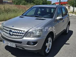 Gris / plata Usado 2005 Mercedes ML320 SUV | 6750 € (Precio justo)