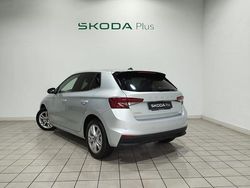 Gris plata Usado 2025 Skoda Fabia Utilitario | 19.250 € (Precio justo)