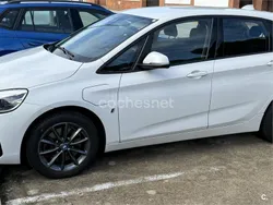 Blanco Usado 2018 BMW 225 Active Tourer iPerformance Monovolumen | 12.499 € (Precio justo)