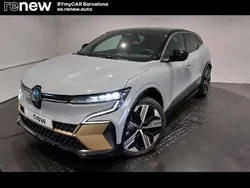 Gris Usado 2023 Renault Mégane Iconic Berlina | 35.910 €