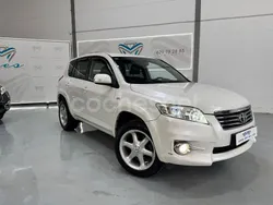 Blanco Usado 2012 Toyota RAV4 Sport SUV | 15.900 € (Precio justo)