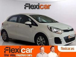 Blanco Usado 2017 Kia Rio Berlina | 9690 € (Precio justo)