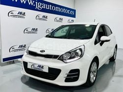 Blanco Usado 2015 Kia Rio Berlina | 8100 € (Precio justo)